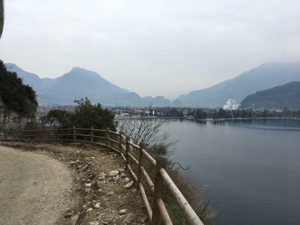 Appartamento Al Lago Рива-дель-Гарда Экстерьер фото